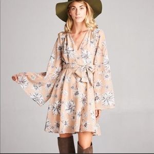 Boho Bell-Sleeved dress